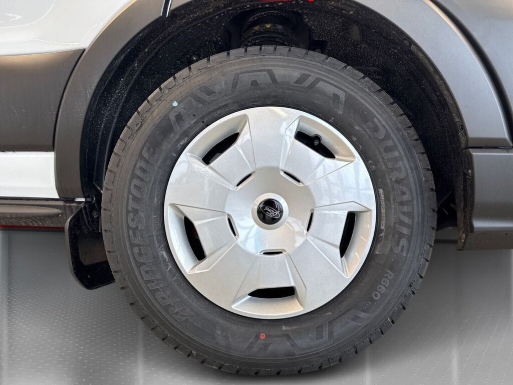 Ford Transit 2026 Frozen White