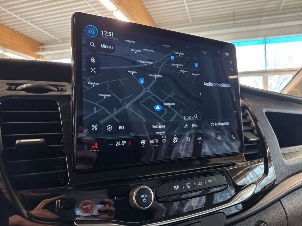 Ford Transit 2026 Frozen White