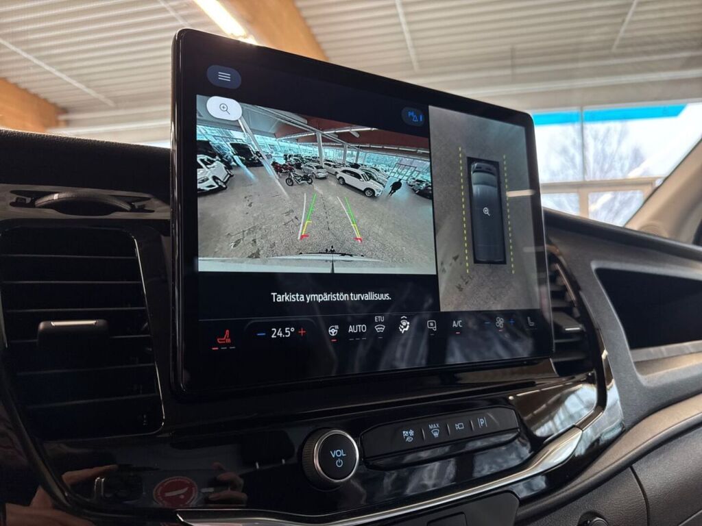 Ford Transit 2026 Frozen White