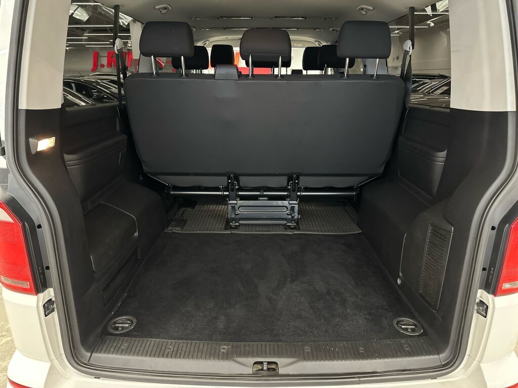 Volkswagen Caravelle 2019 Valkoinen