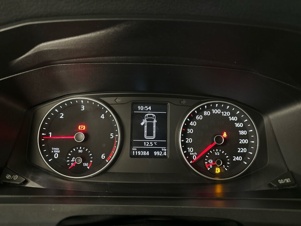 Volkswagen Caravelle 2019 Valkoinen