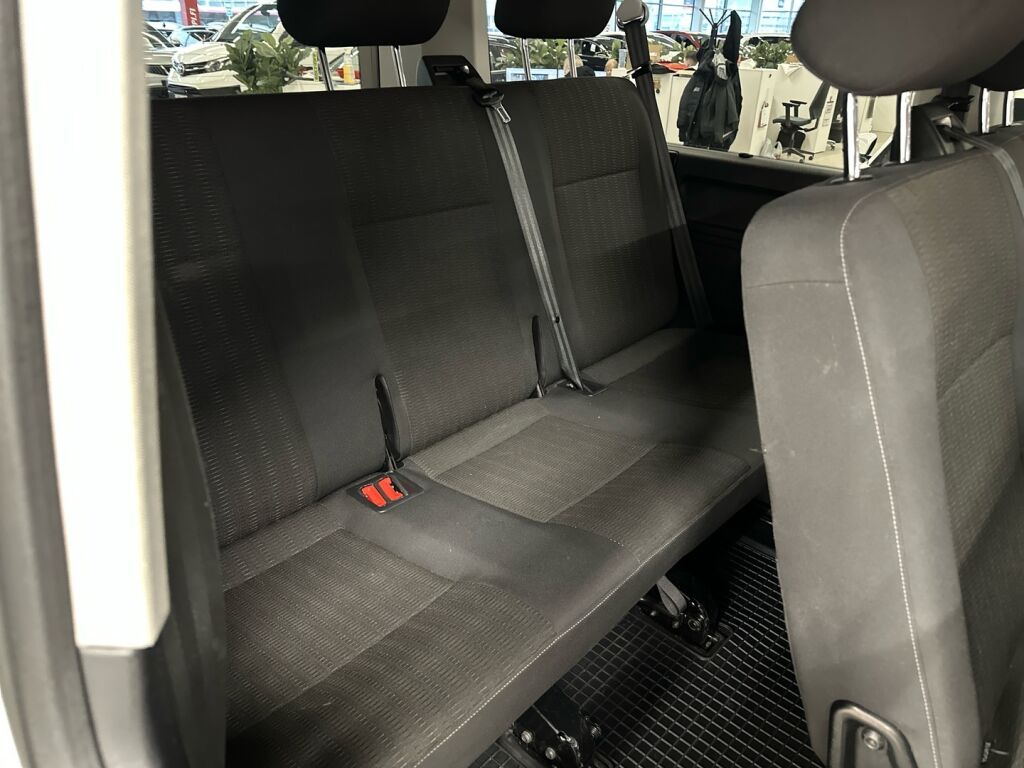 Volkswagen Caravelle 2019 Valkoinen