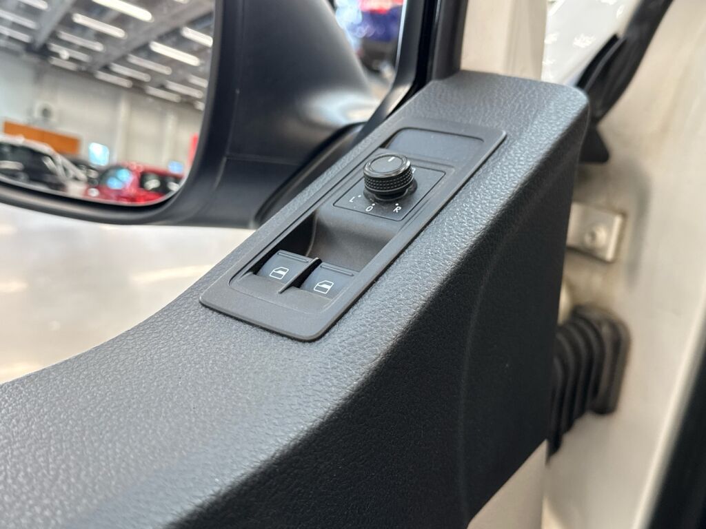 Volkswagen Caravelle 2019 Valkoinen