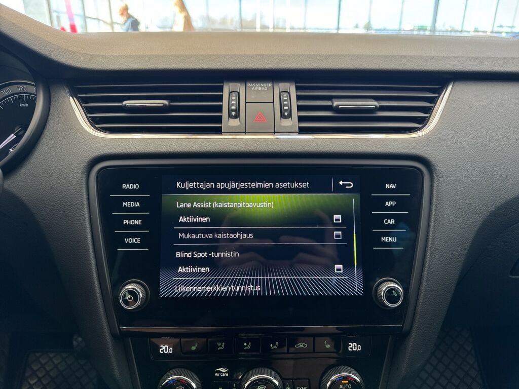 Skoda Octavia 2019 Harmaa