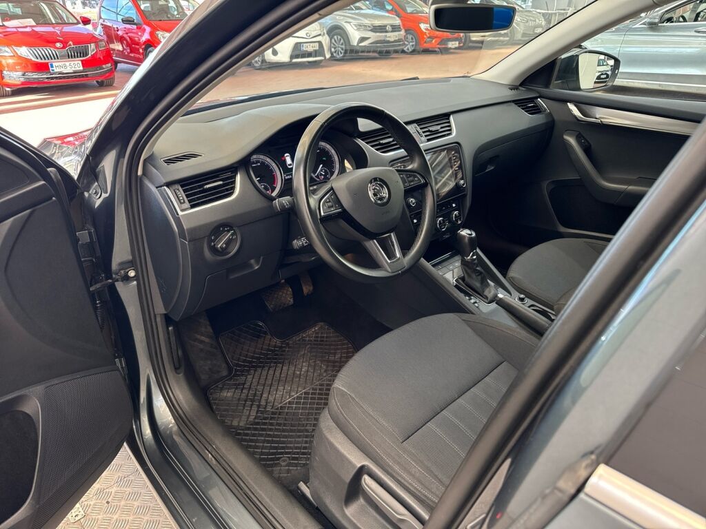 Skoda Octavia 2019 Harmaa