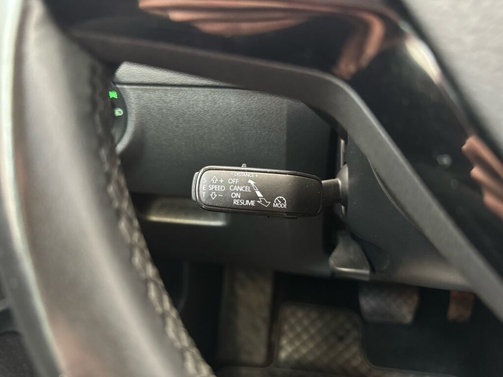 Skoda Octavia 2019 Harmaa