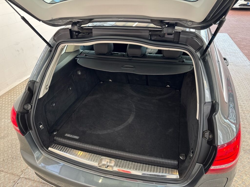 Mercedes-Benz C 2017 Harmaa