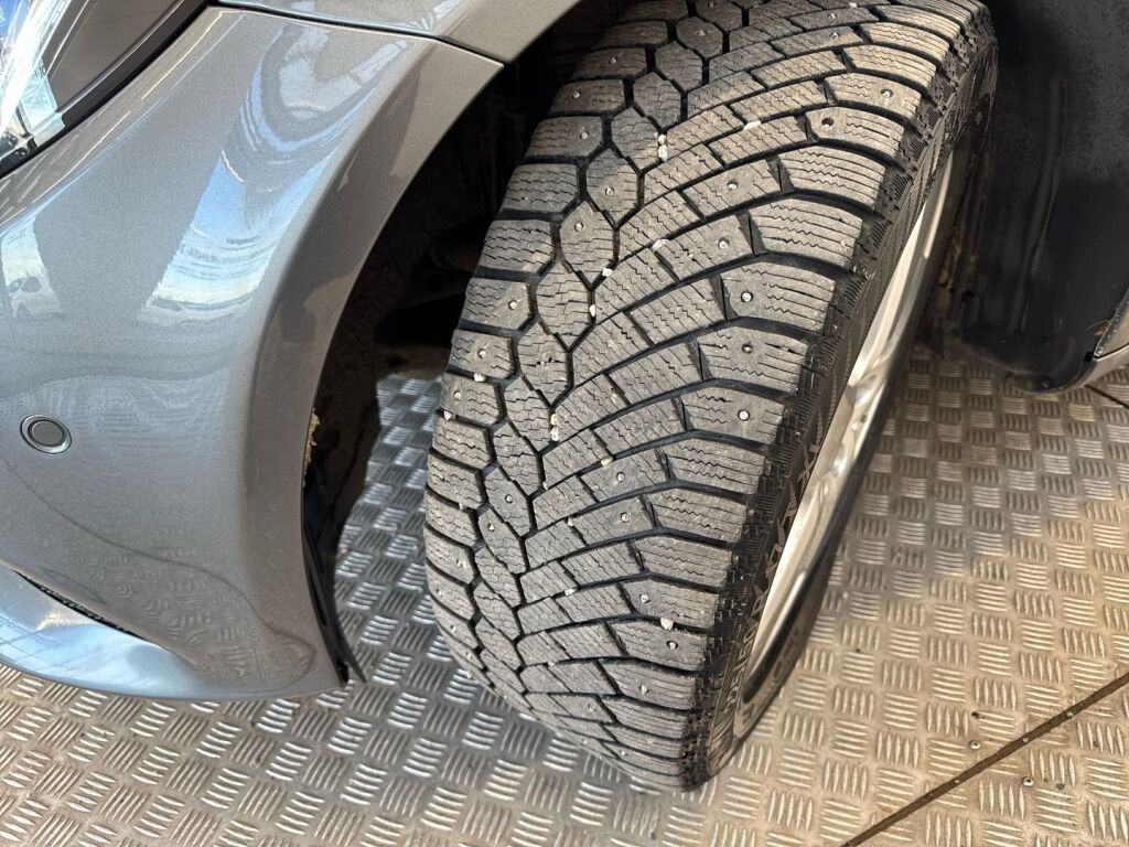 Mercedes-Benz C 2017 Harmaa