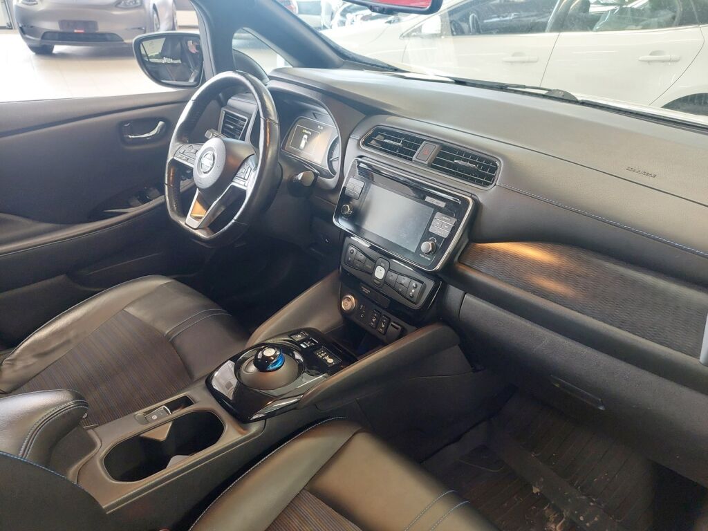 Nissan Leaf 2019 Valkoinen