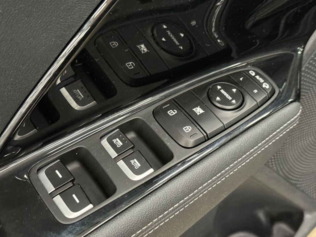 Kia Niro plug-in 2019 Sininen