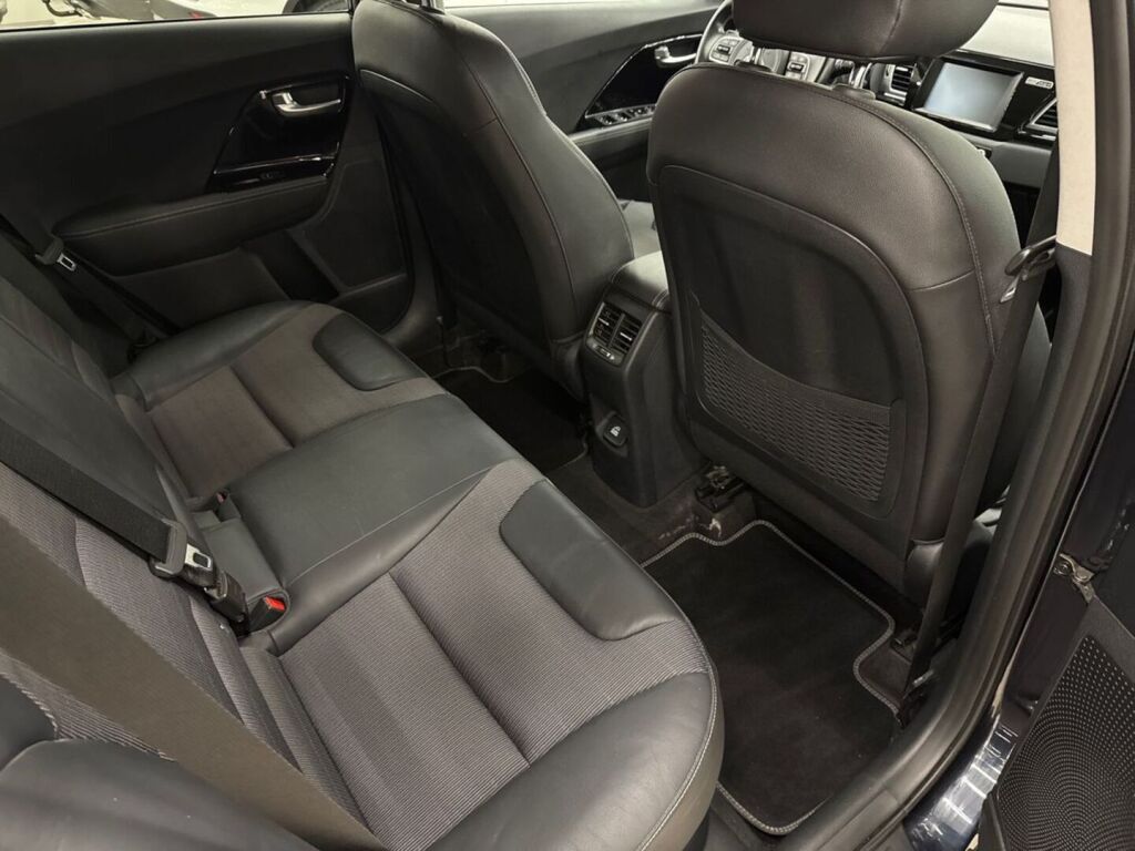 Kia Niro plug-in 2019 Sininen