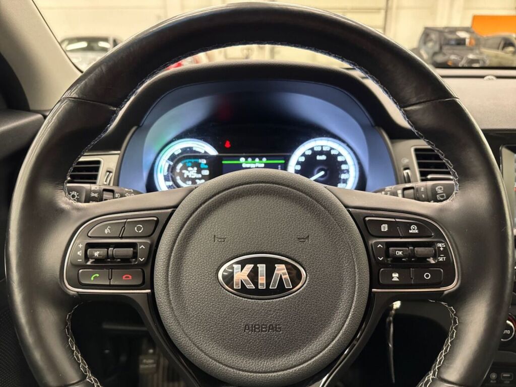 Kia Niro plug-in 2019 Sininen