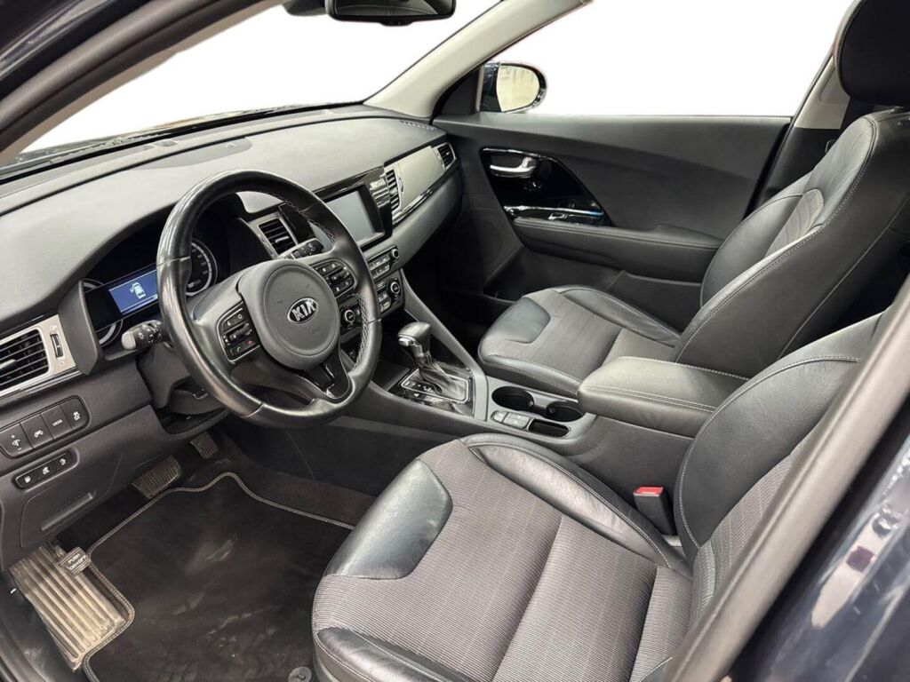 Kia Niro plug-in 2019 Sininen