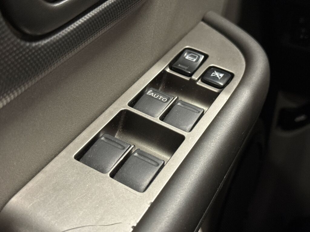 Nissan X-TRAIL 2004 Sininen