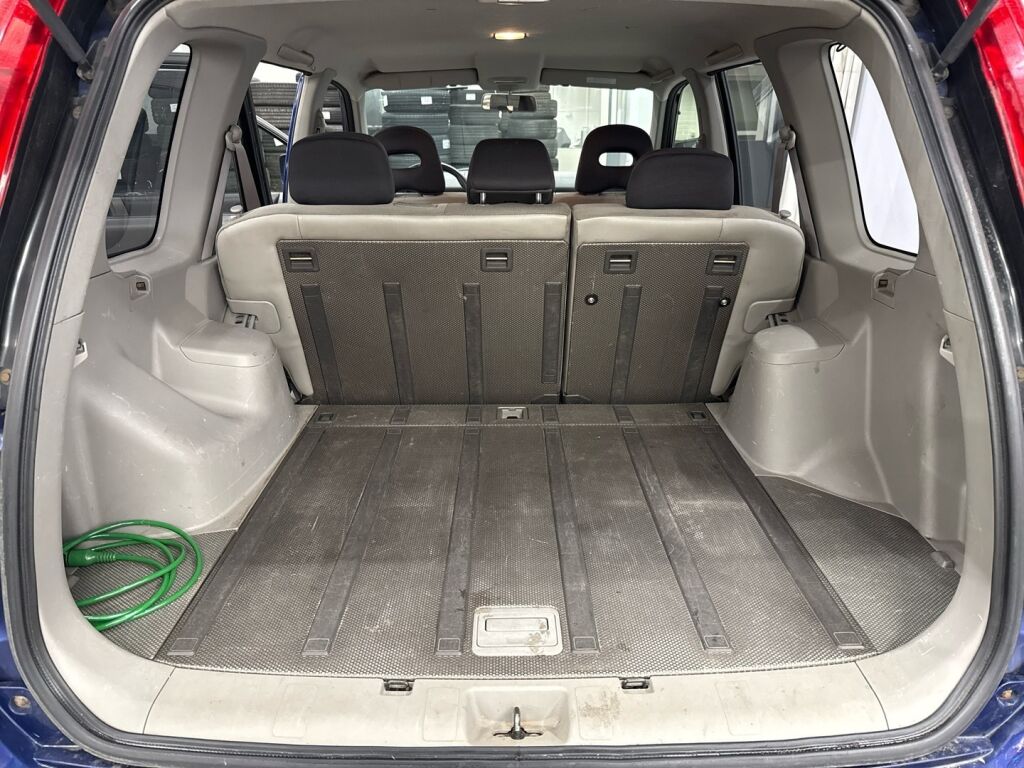 Nissan X-TRAIL 2004 Sininen