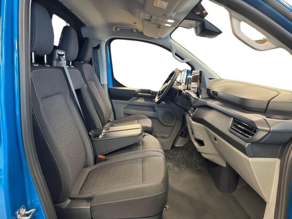 Ford Transit Custom 2026 Sininen