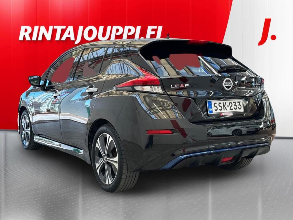 Nissan Leaf 2022 Musta
