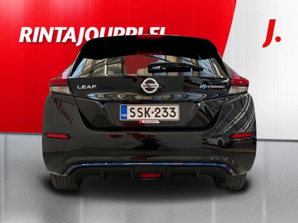 Nissan Leaf 2022 Musta