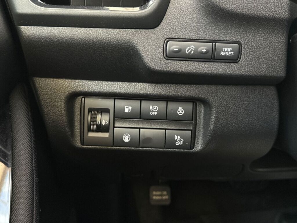 Nissan Leaf 2022 Musta