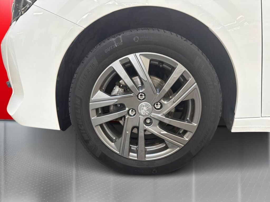 Peugeot 208 2021 Valkoinen