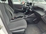 Peugeot 208 2021 Valkoinen