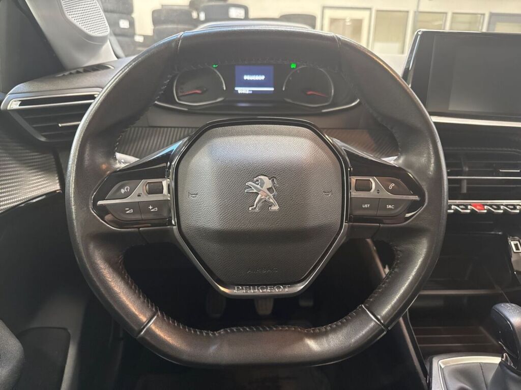 Peugeot 208 2021 Valkoinen