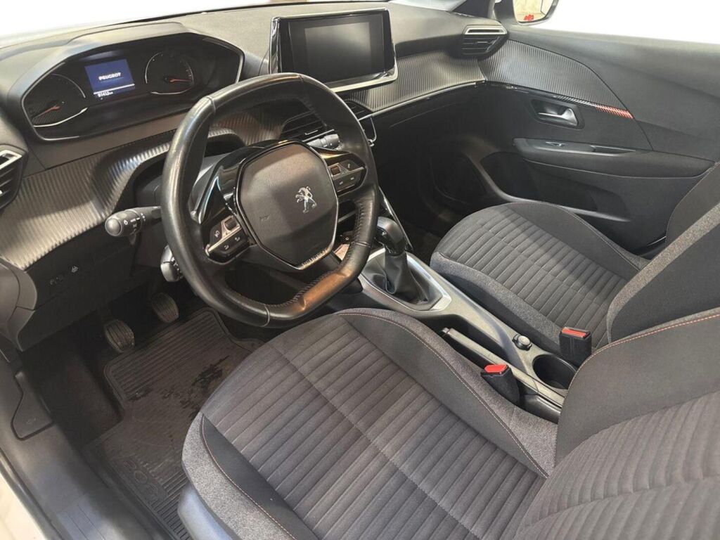 Peugeot 208 2021 Valkoinen