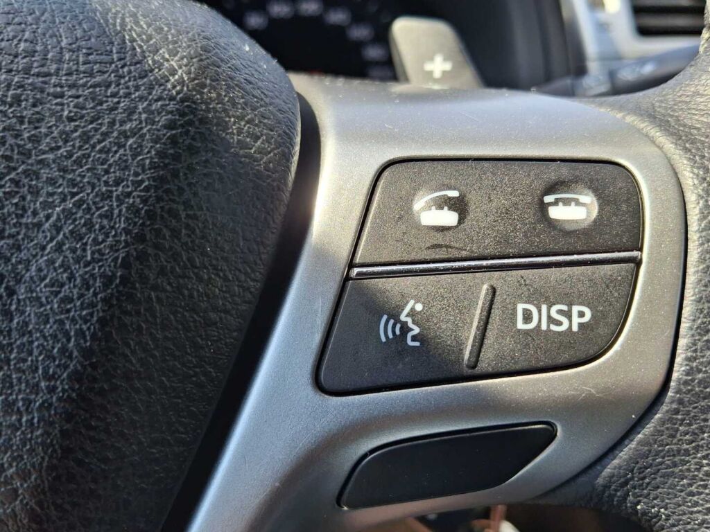 Toyota Avensis 2015 Hopea