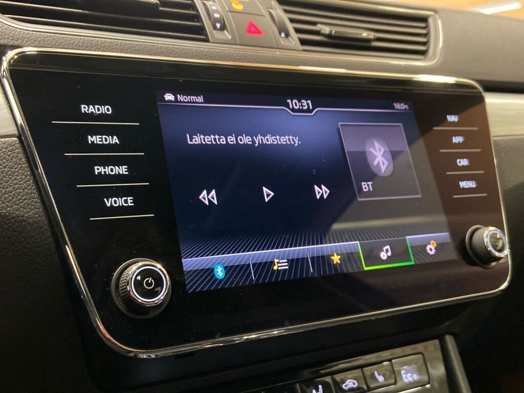 Skoda Superb 2020 Harmaa