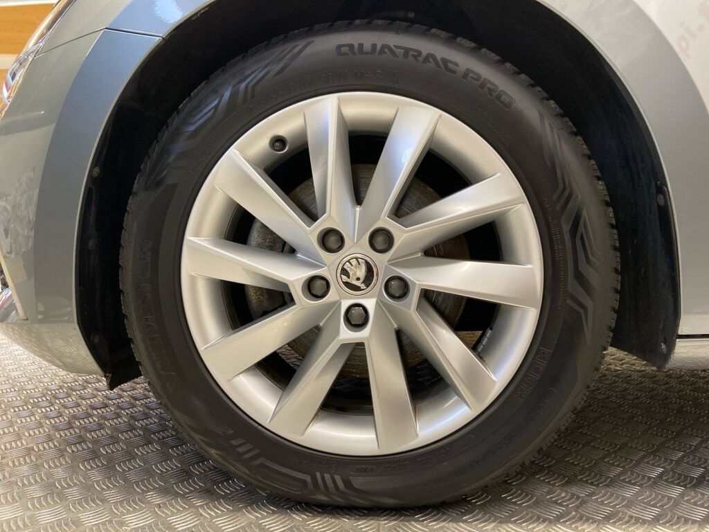 Skoda Superb 2020 Harmaa