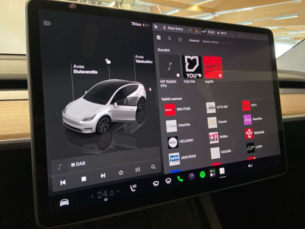 Tesla Model Y 2022 