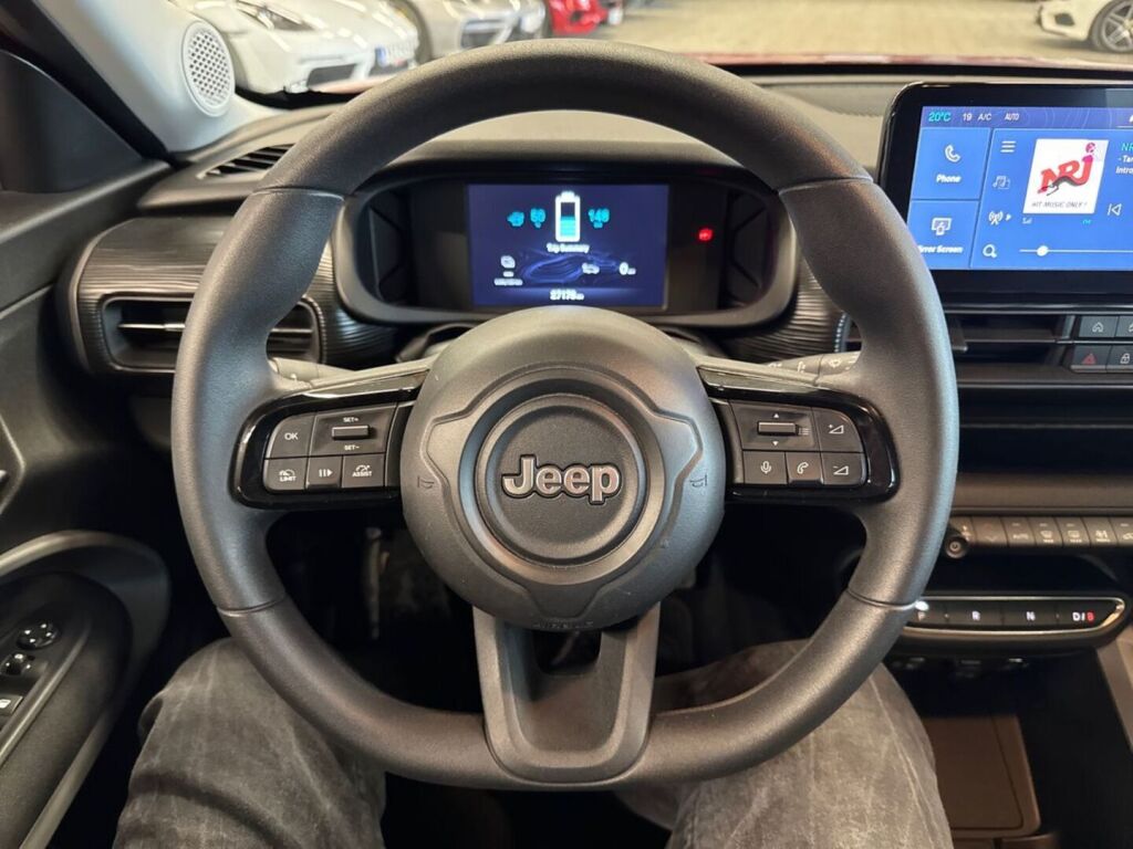 Jeep Avenger 2023 Punainen