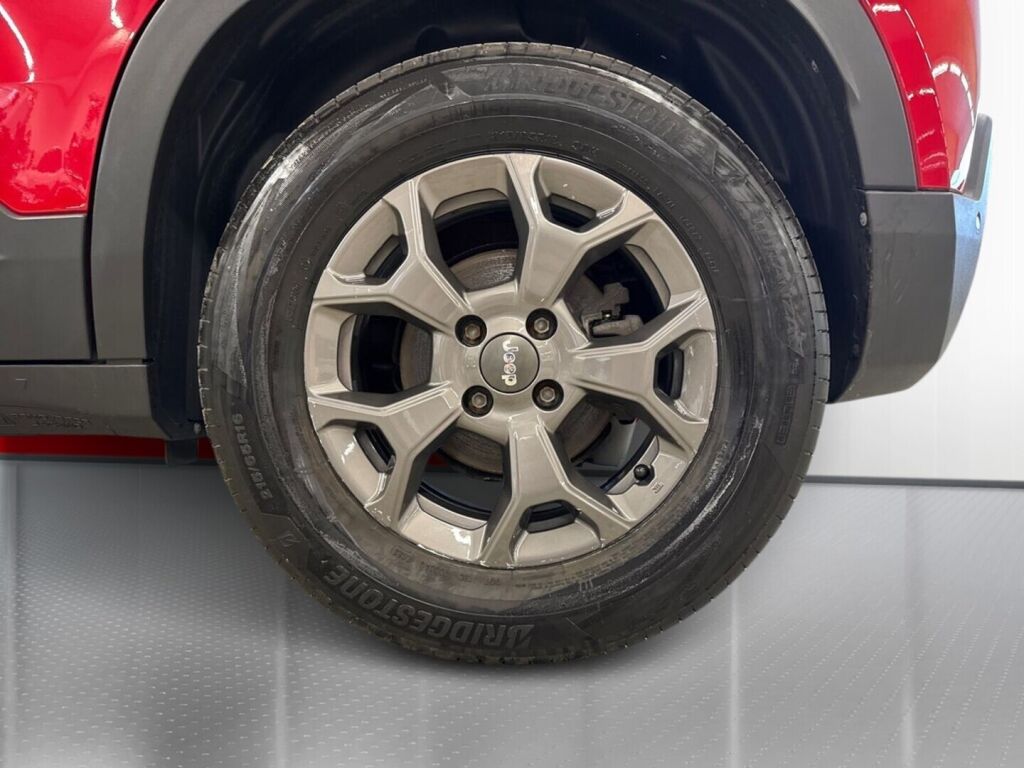 Jeep Avenger 2023 Punainen