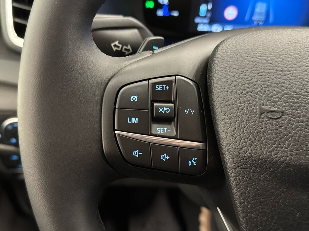 Ford Transit 2026 Valkoinen