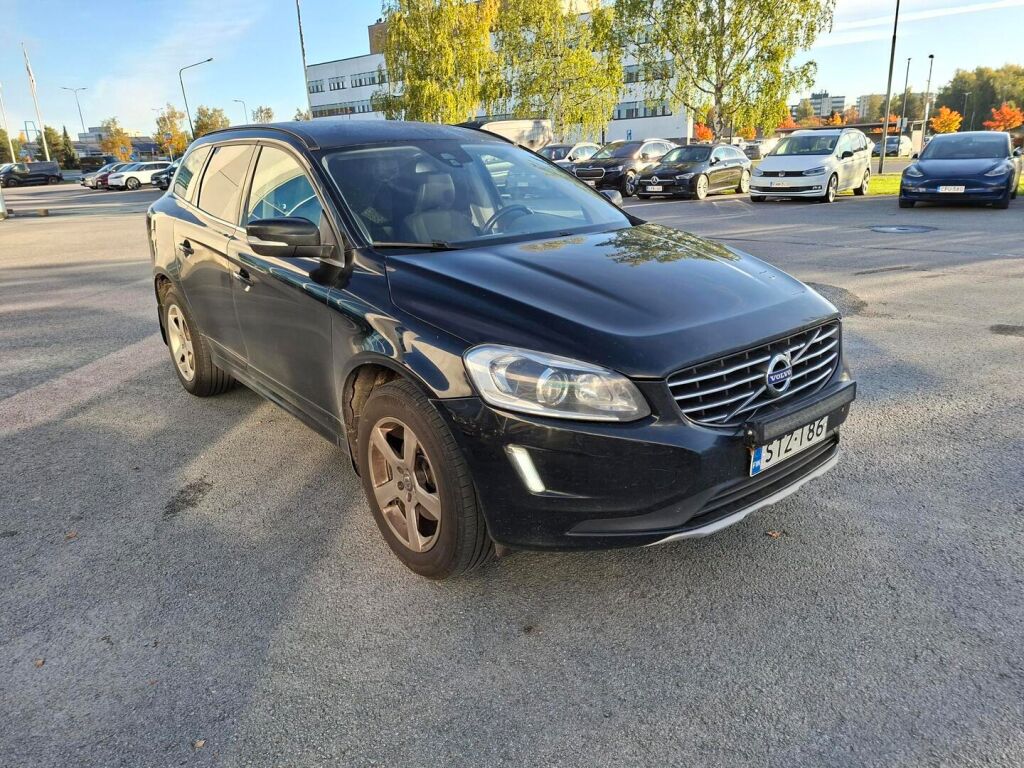 Volvo XC60 2015 Musta