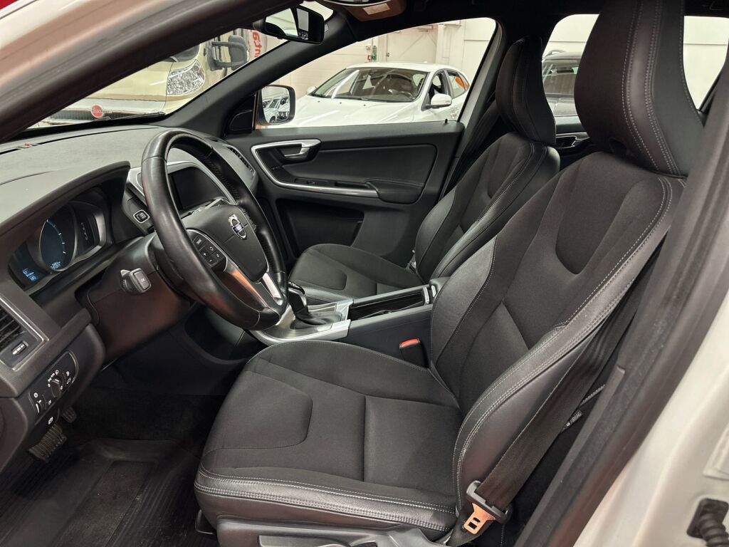 Volvo XC60 2015 Valkoinen