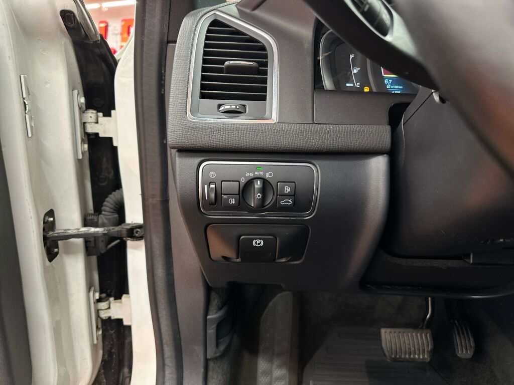 Volvo XC60 2015 Valkoinen