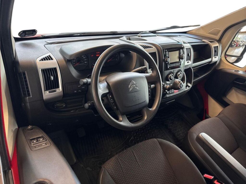 Citroen Jumper 2019 Punainen