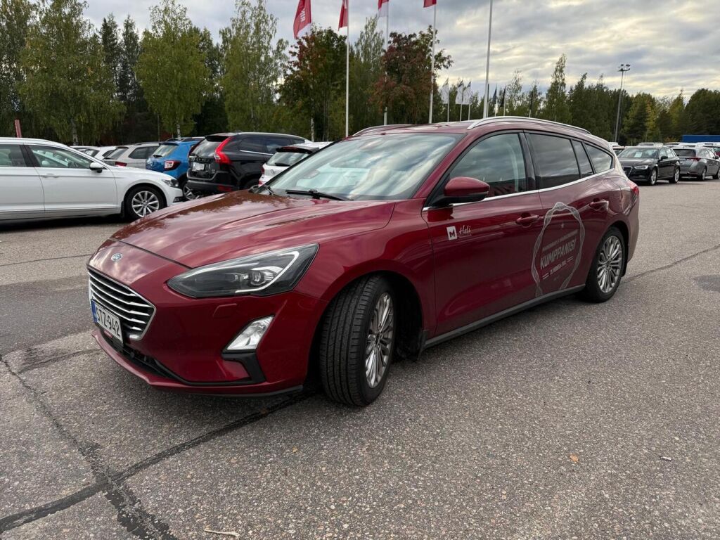 Ford Focus 2019 Punainen
