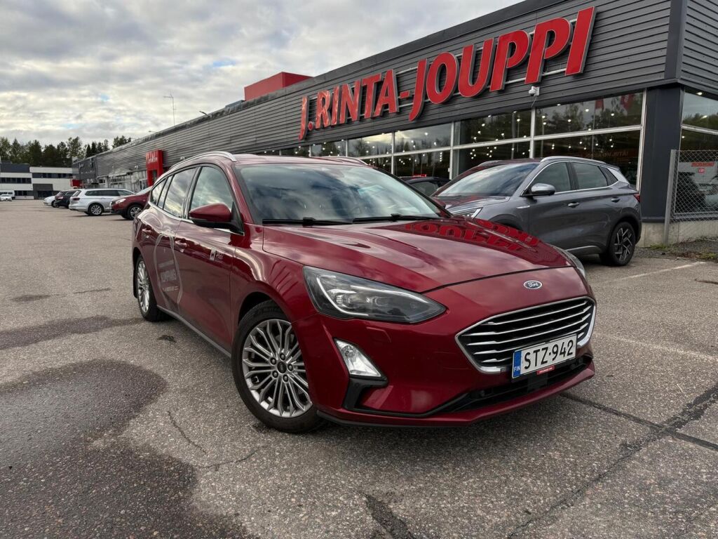 Ford Focus 2019 Punainen