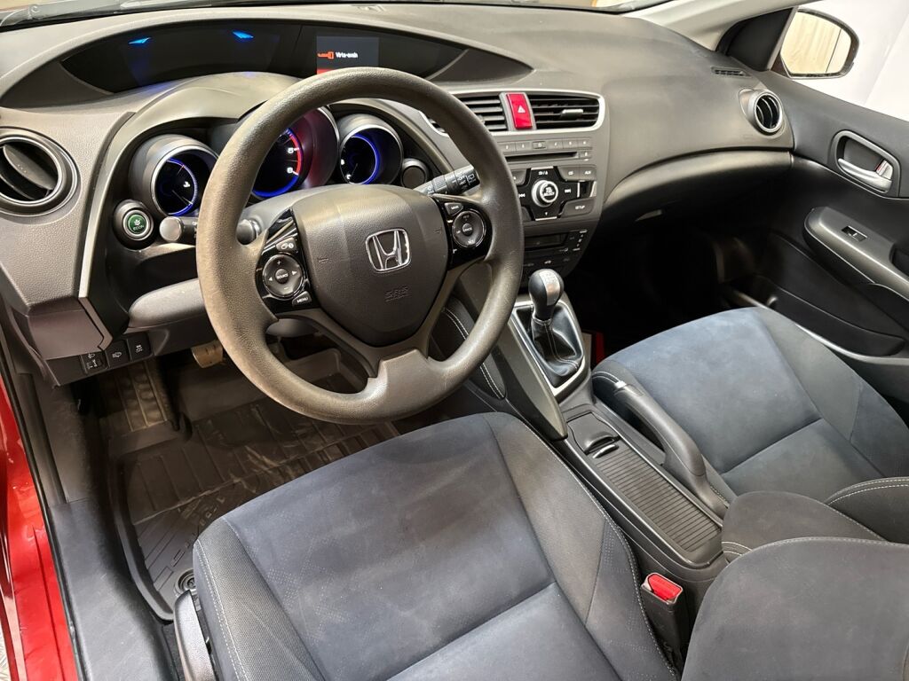 Honda Civic 2014 Punainen