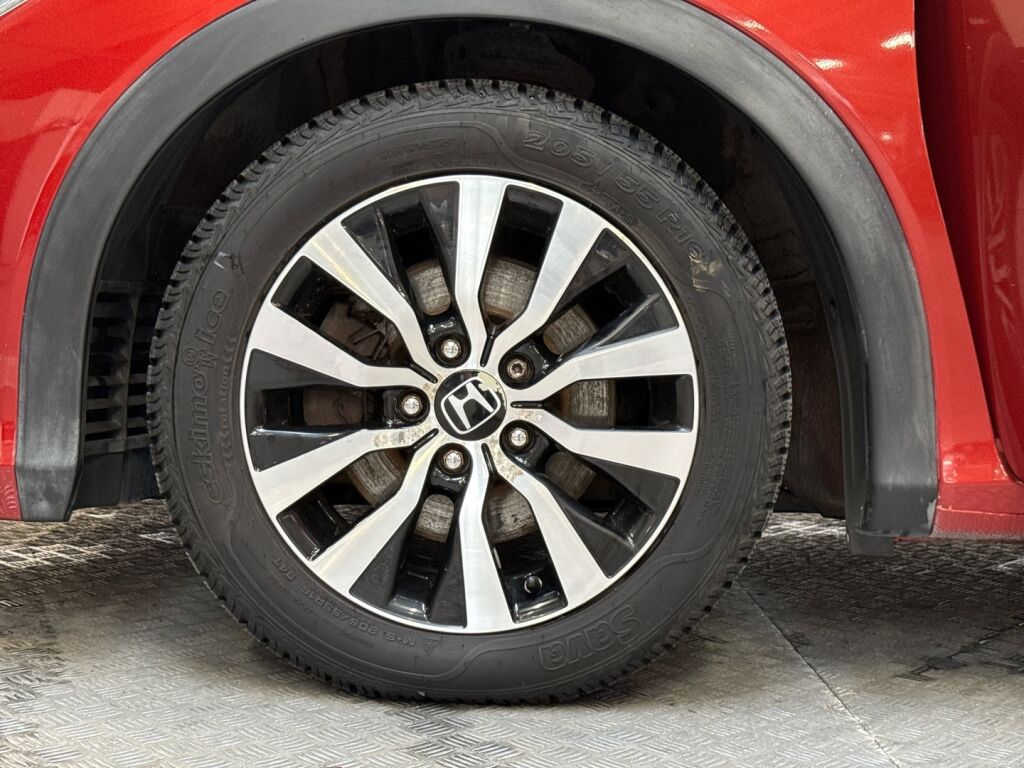 Honda Civic 2014 Punainen