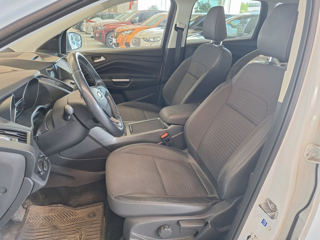 Ford Kuga 2019 Valkoinen