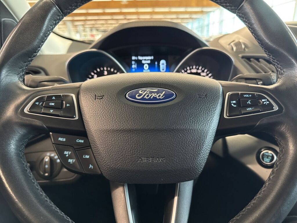 Ford Kuga 2019 Valkoinen