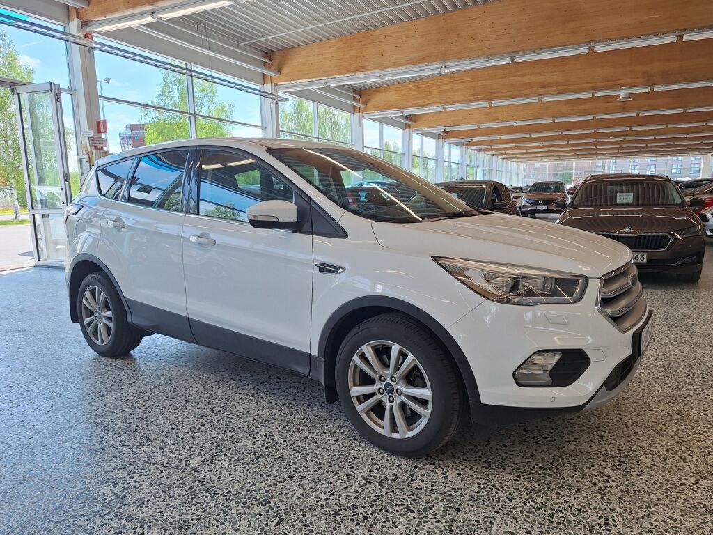 Ford Kuga 2019 Valkoinen