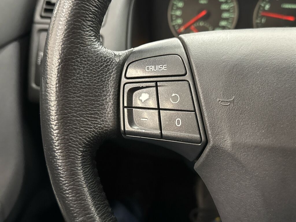 Volvo V50 2004 Harmaa