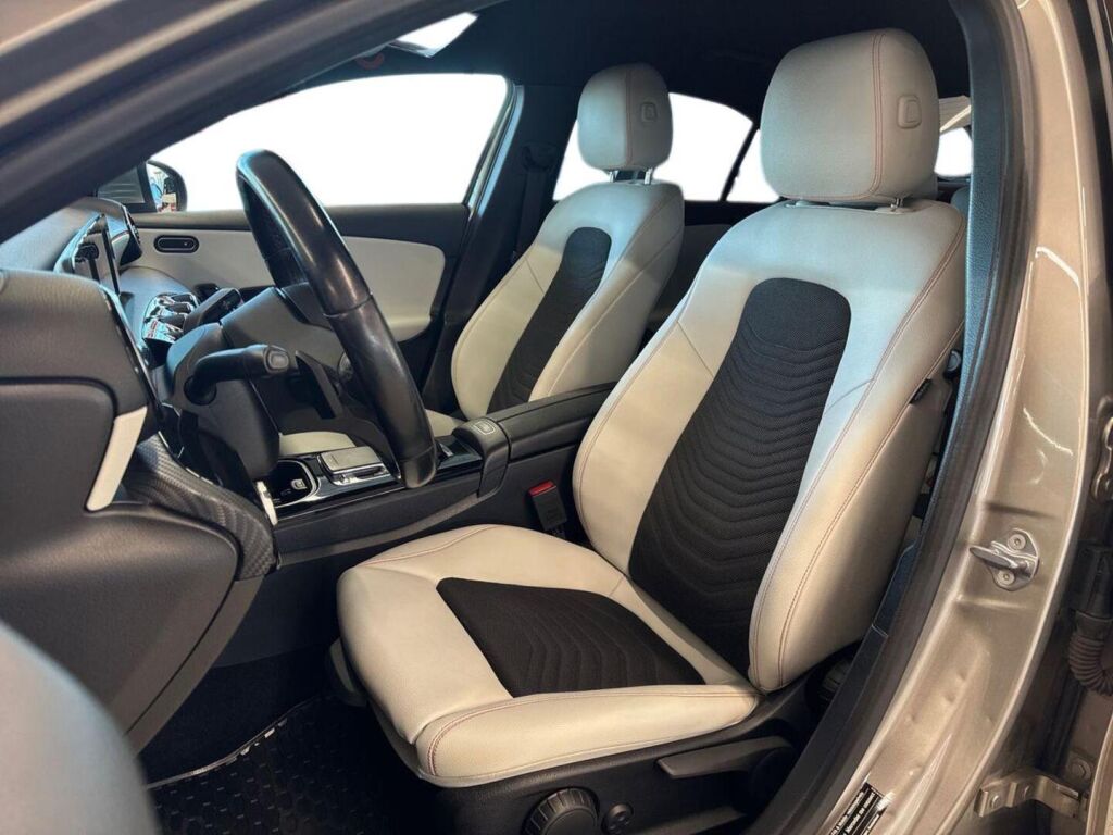 Mercedes-Benz A 2019 Harmaa