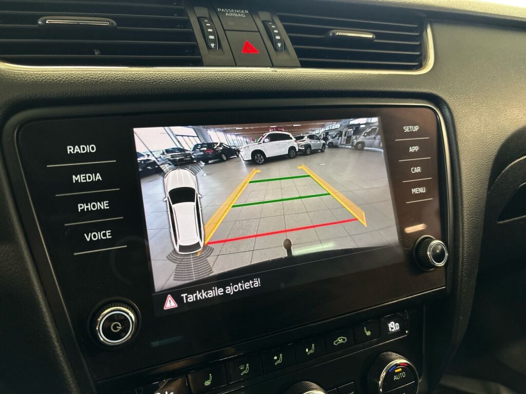 Skoda Octavia 2019 Musta