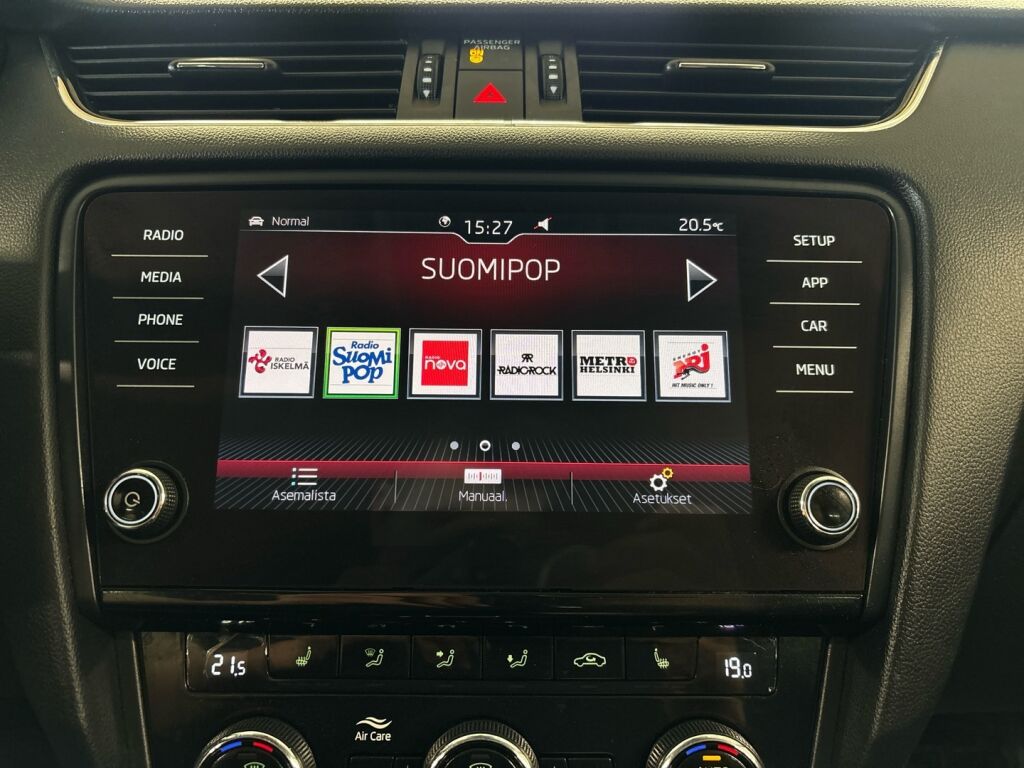 Skoda Octavia 2019 Musta