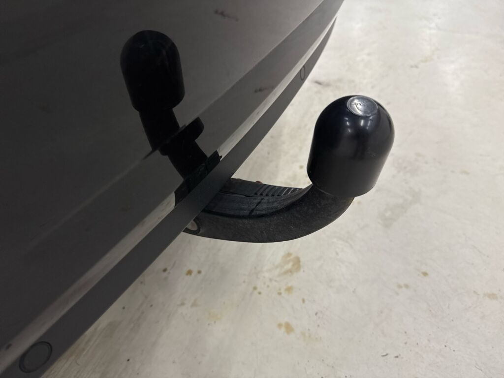 Skoda Octavia 2019 Musta